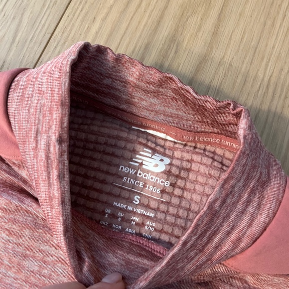 New Balance Running Series long sleeve pink top - Picture 3 of 3